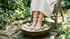 疲れた足には、温浴と冷浴のどちらが効果的か